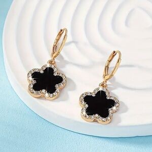 Exquisite Black Flower Shiny Zirconia Inlaid Dangle Earrings Elegant Zinc Alloy